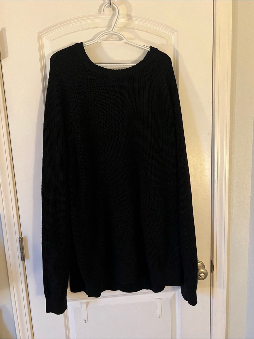 Old Navy Black Crewneck Men's Sweater - Knit Pullover